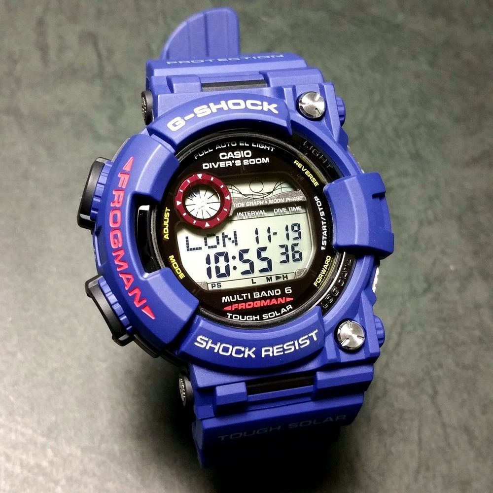 9 Casio G-Shock MEN IN NAVY Frogman GWF-1000NV-2JF (close up)