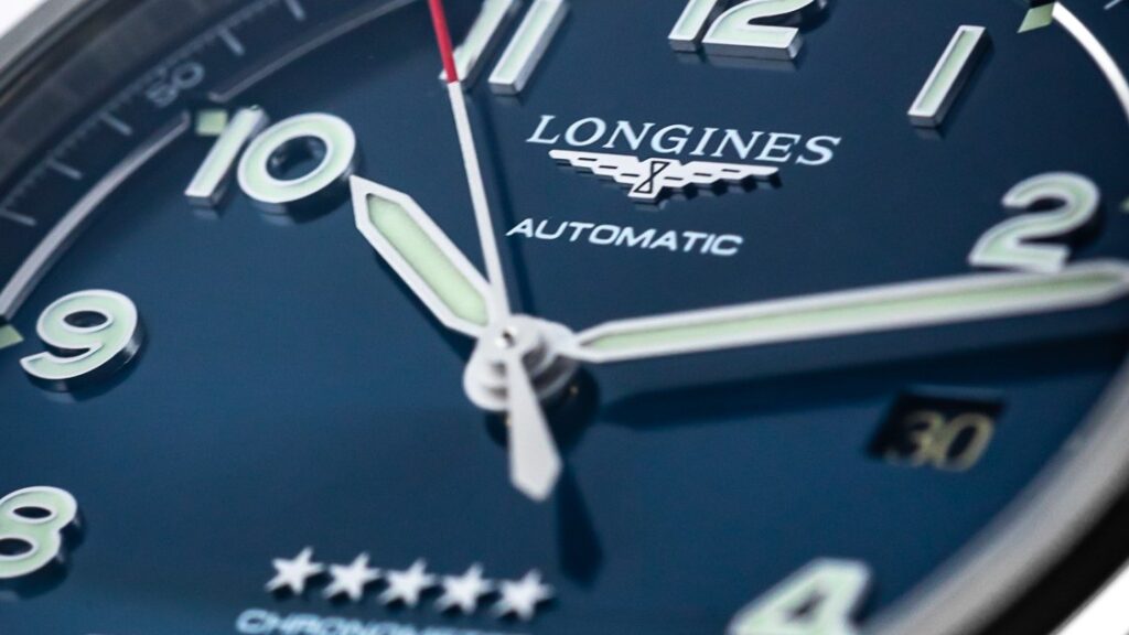 Automatic vs. HandWound vs. Mechanical Watches Feldmar