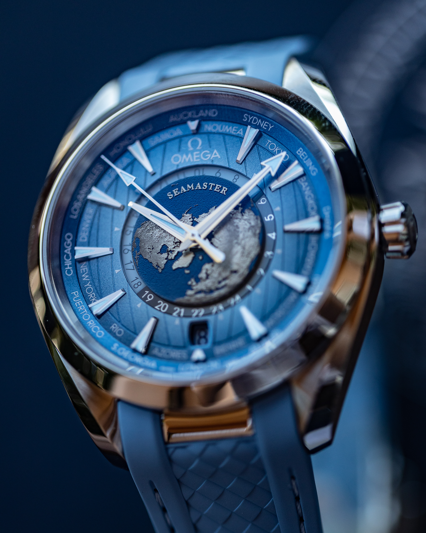 Omega Seamaster Aqua Terra Worldtimer Co-Axial Master Chronometer “Summer Blue”