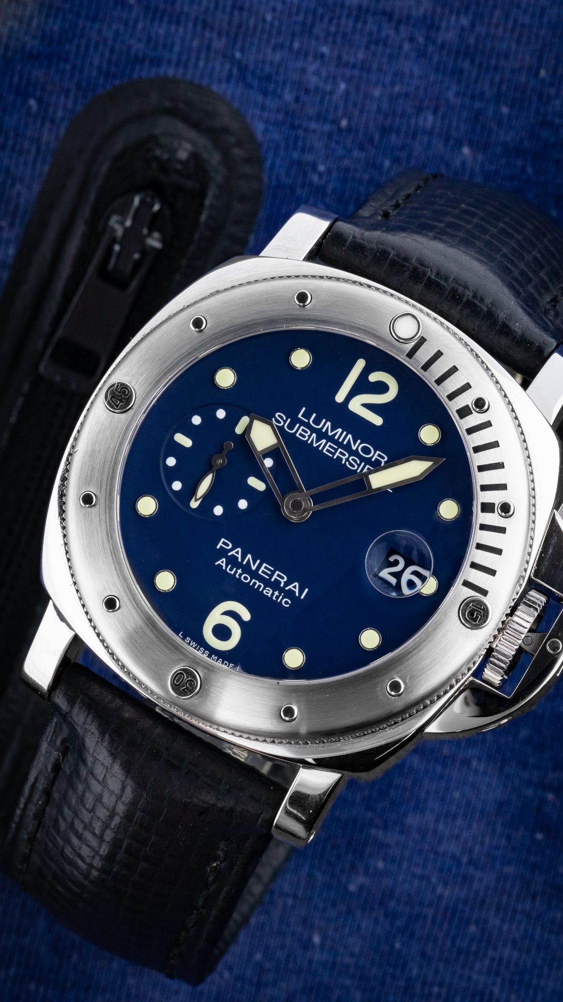 pre-owned OFFICINE PANERAI SUBMERSIBLE PAM00731 LIMITED EDITION