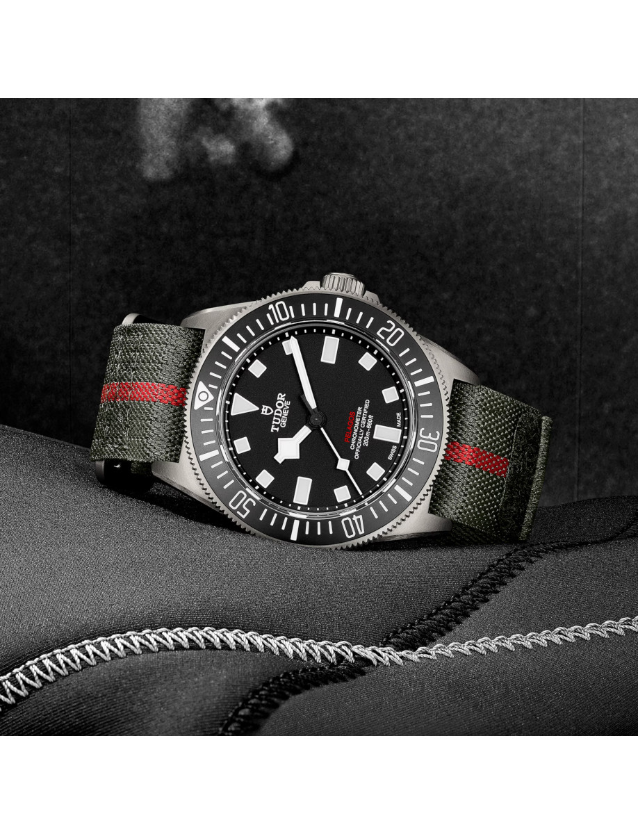 Tudor Pelagos FXD Green and Red Fabric Strap M25717N-0001 side