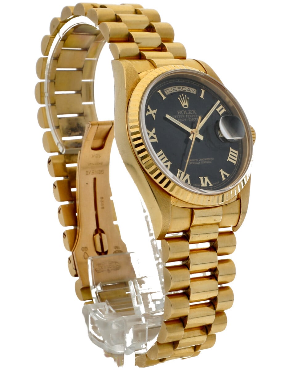 Pre-Owned Rolex Day Date 18238 front right