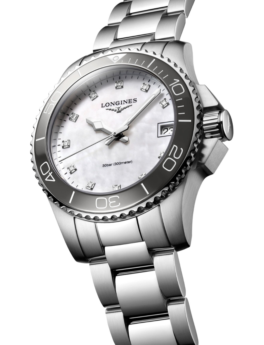 Longines Hydroconquest L3.370.4.87.6 Side