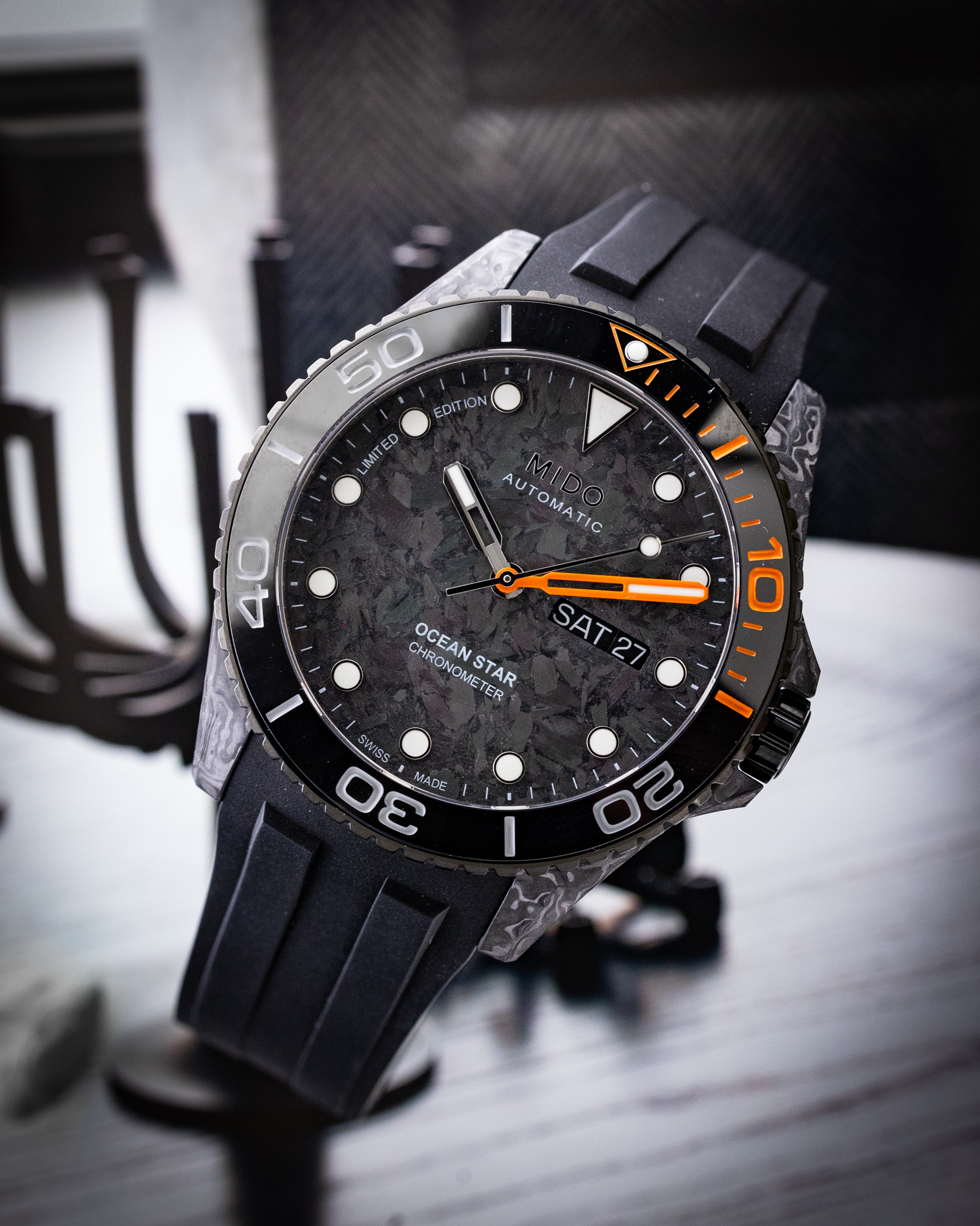 MIDO OCEAN STAR 200C CARBON