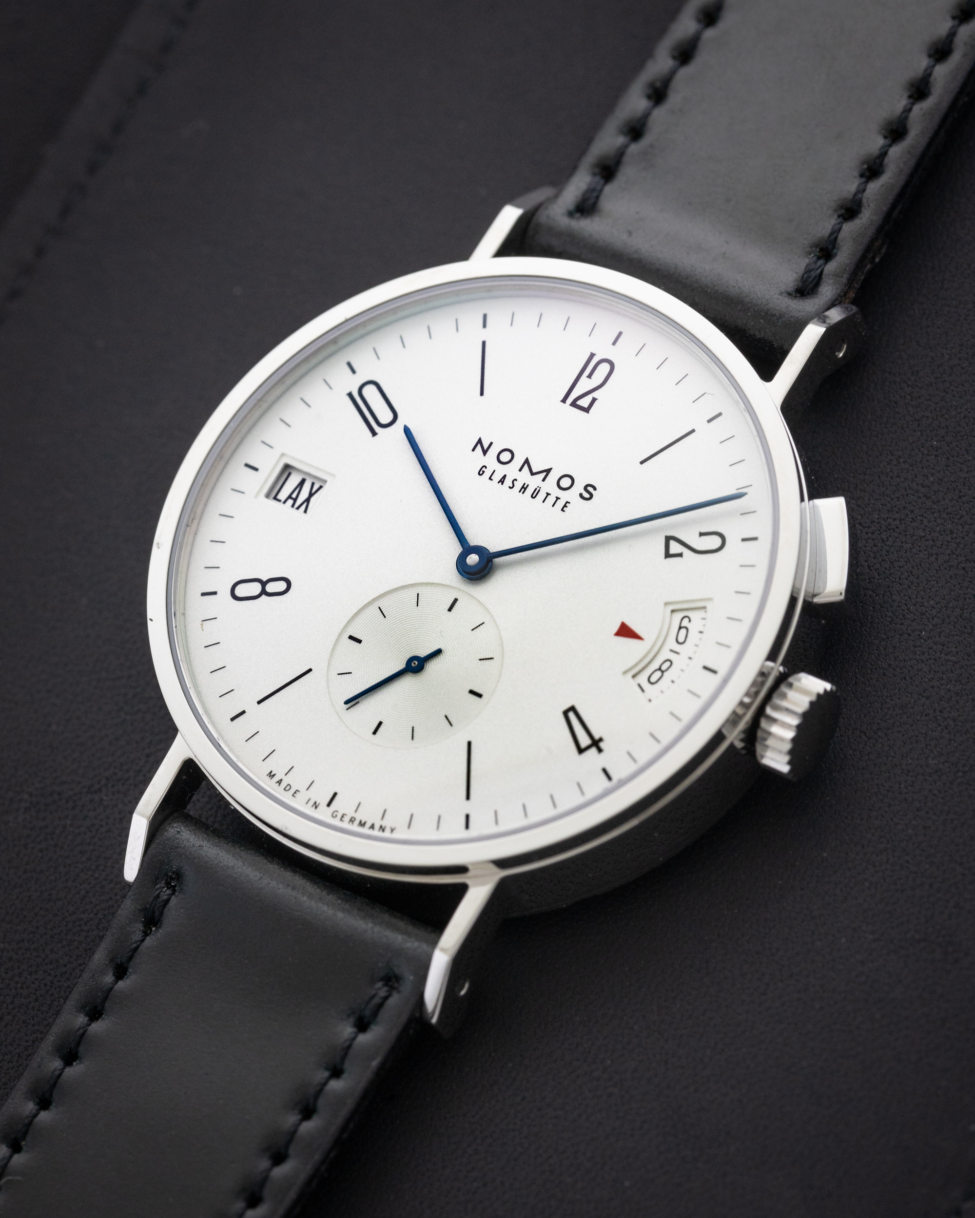 NOMOS TANGOMAT GMT