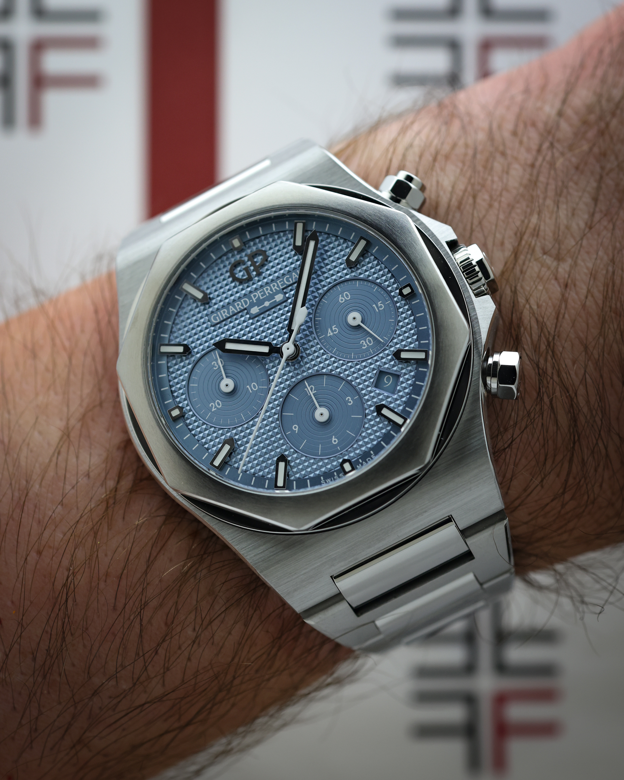 GIRARD-PERREGAUX LAUREATO CHRONOGRAPH