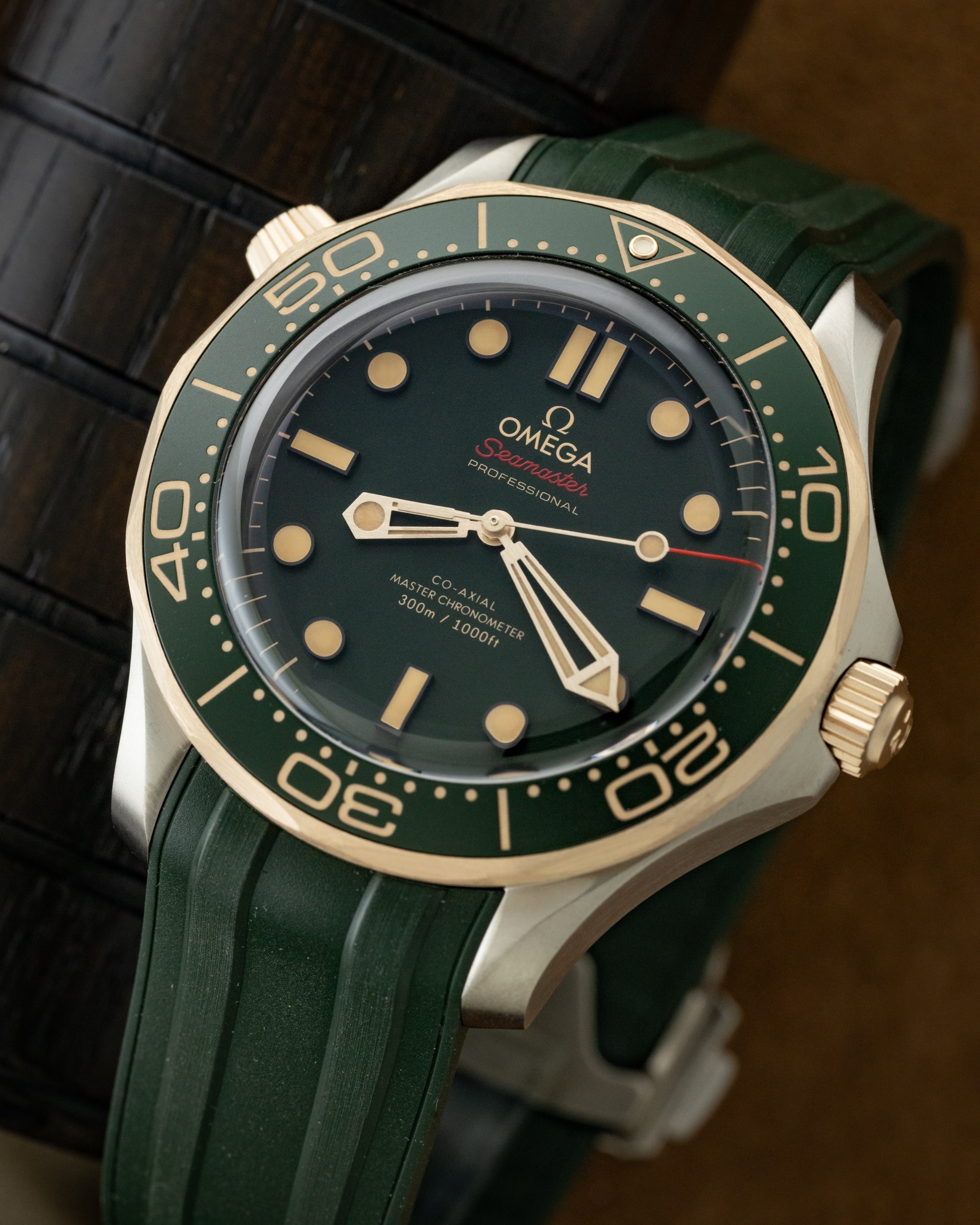 Omega Seamaster Diver 300M 210.92.42.20.10.001 Hotlist
