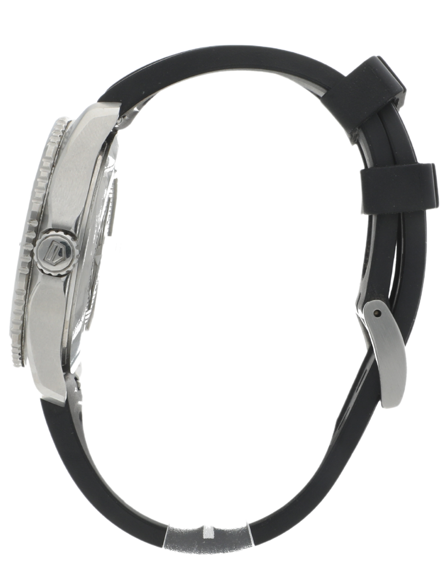 105-01593 TAG AQUARACER 3