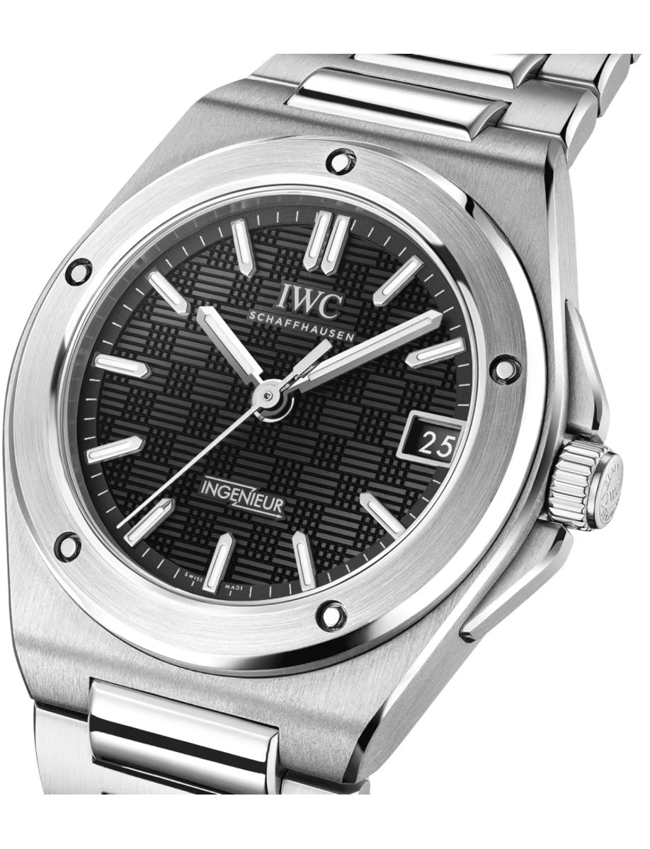 IWC Ingenieur Automatic 35 IW324906 dial