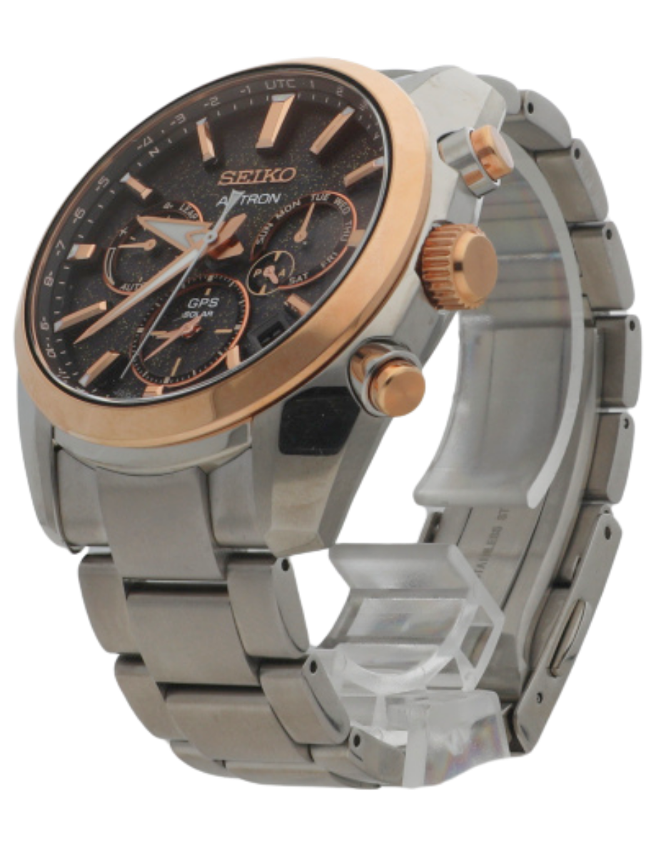 Front-left angled view of a pre-owned wristwatch featuring a stainless steel case and bracelet, and a black dial.