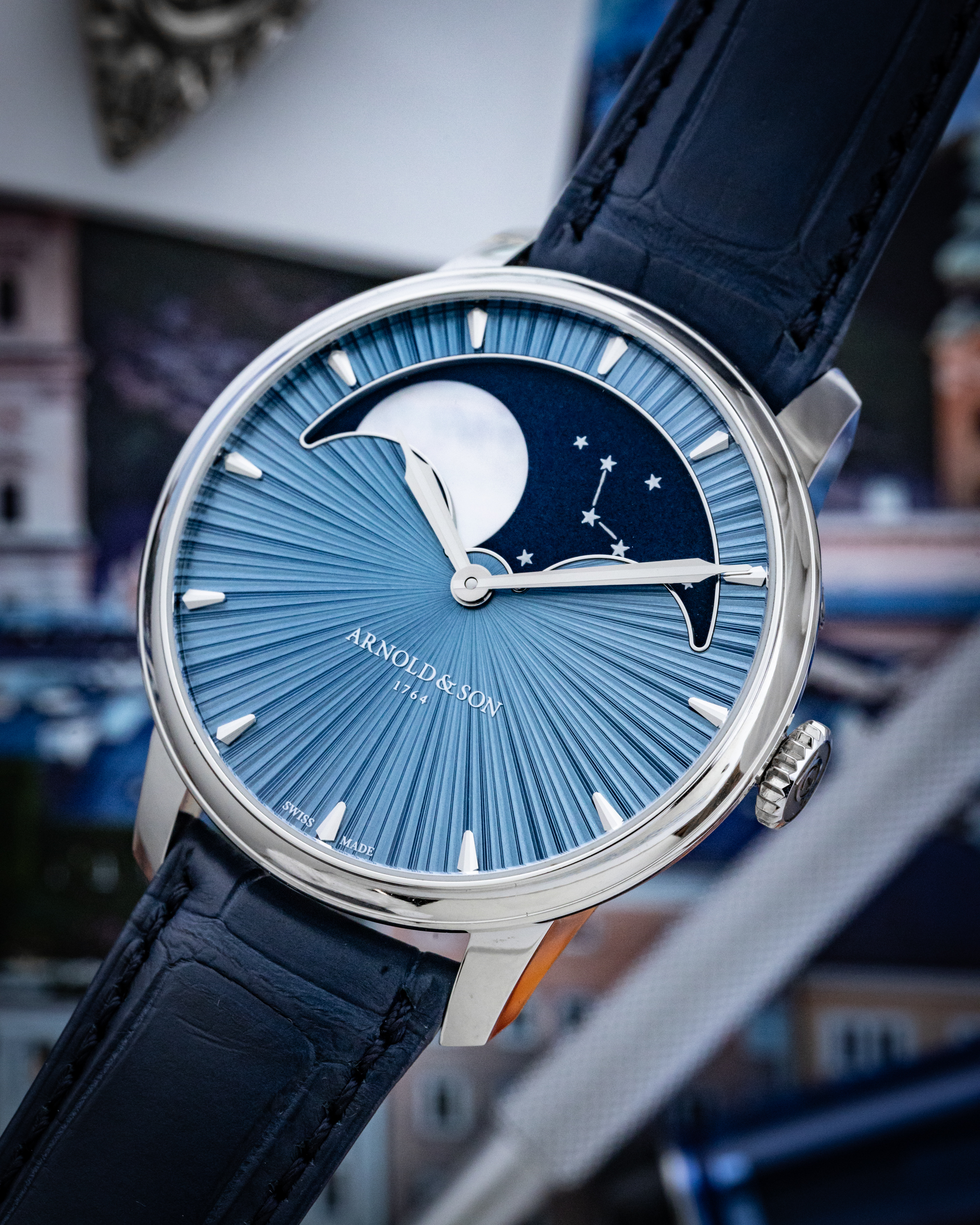 ARNOLD & SON PERPETUAL MOON PLATINUM "CELESTIAL BLUE"