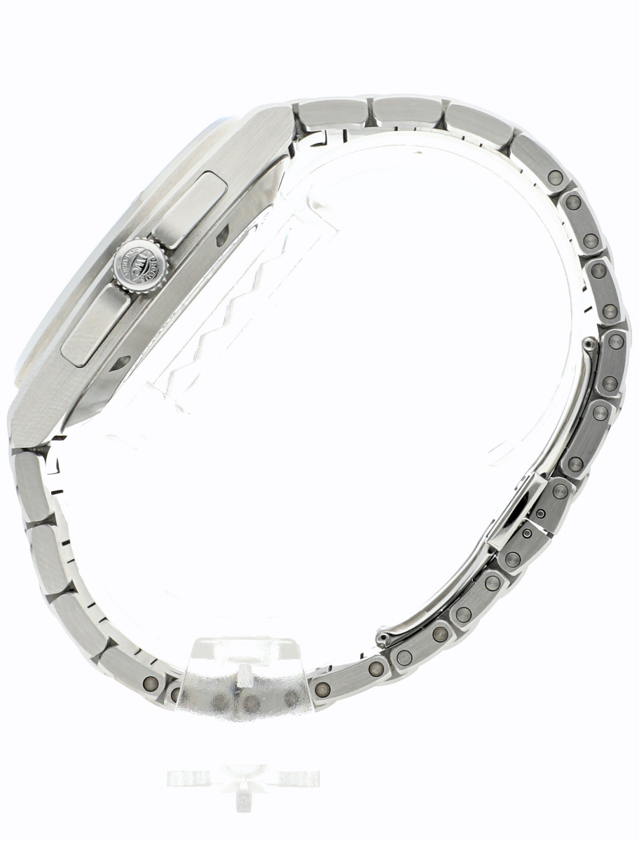 IWC Ingenieur 40 teal dial right side view