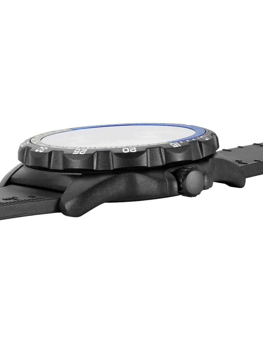 Side view of Luminox wristwatch with CARBONOX case and black rubber strap