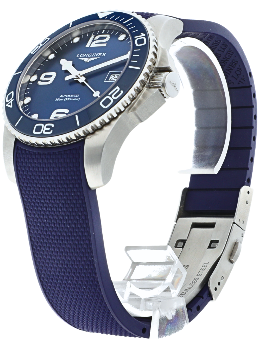 Longines Hydroconquest angled front right view
