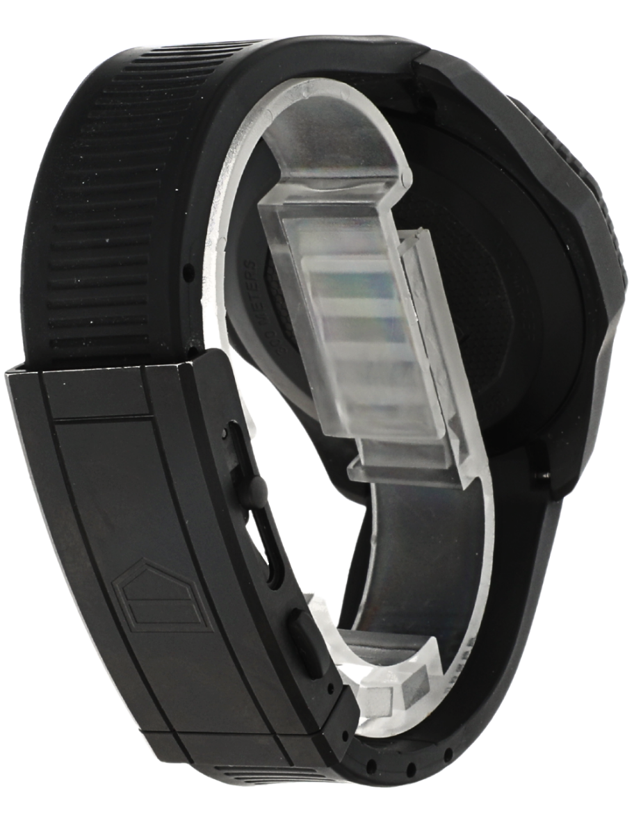 Tag Heuer Aquaracer angled back left view