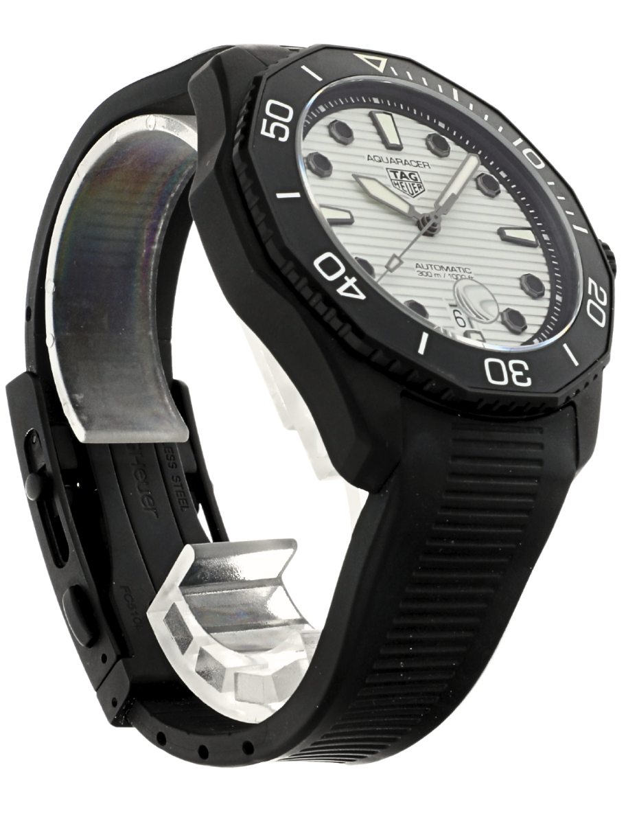 Tag Heuer Aquaracer angled front left view