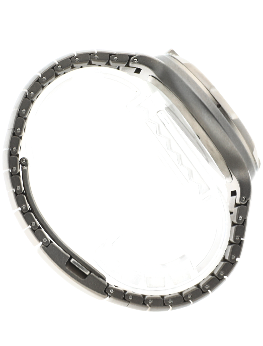 Porsche Design by IWC Ocean 2000 left side view