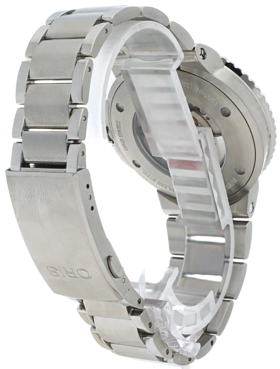 Oris Aquis angled back left view