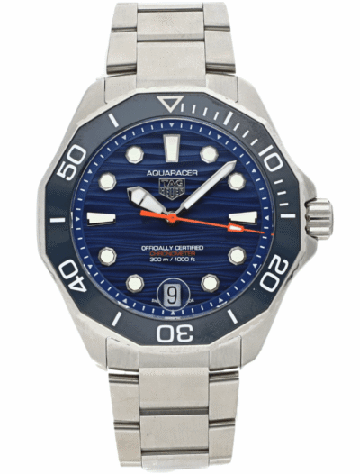 Pre-Owned wristwatch with stainless steel case and bracelet, and blue dial.