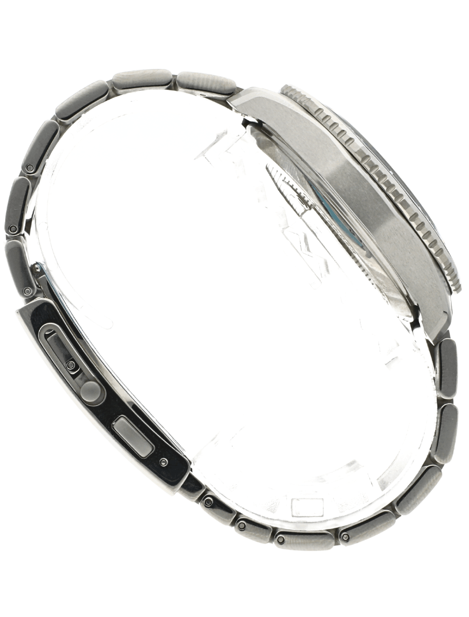 Rght view of Pre-Owned wristwatch with stainless steel case and bracelet, and blue dial.