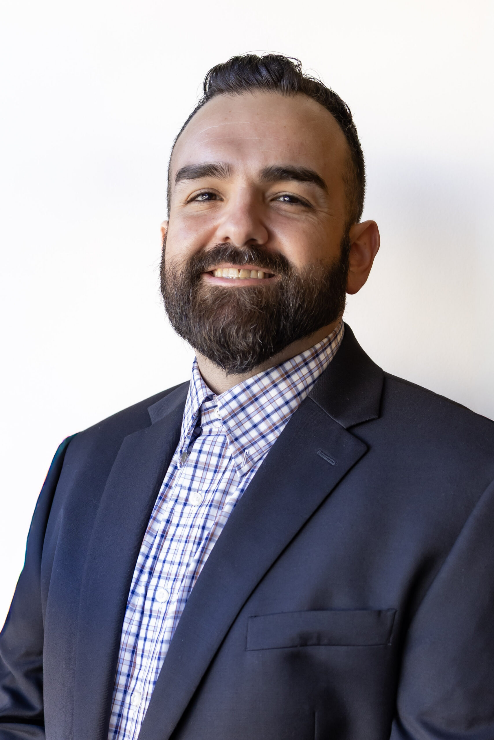 click to view bio of Ricardo Carrera