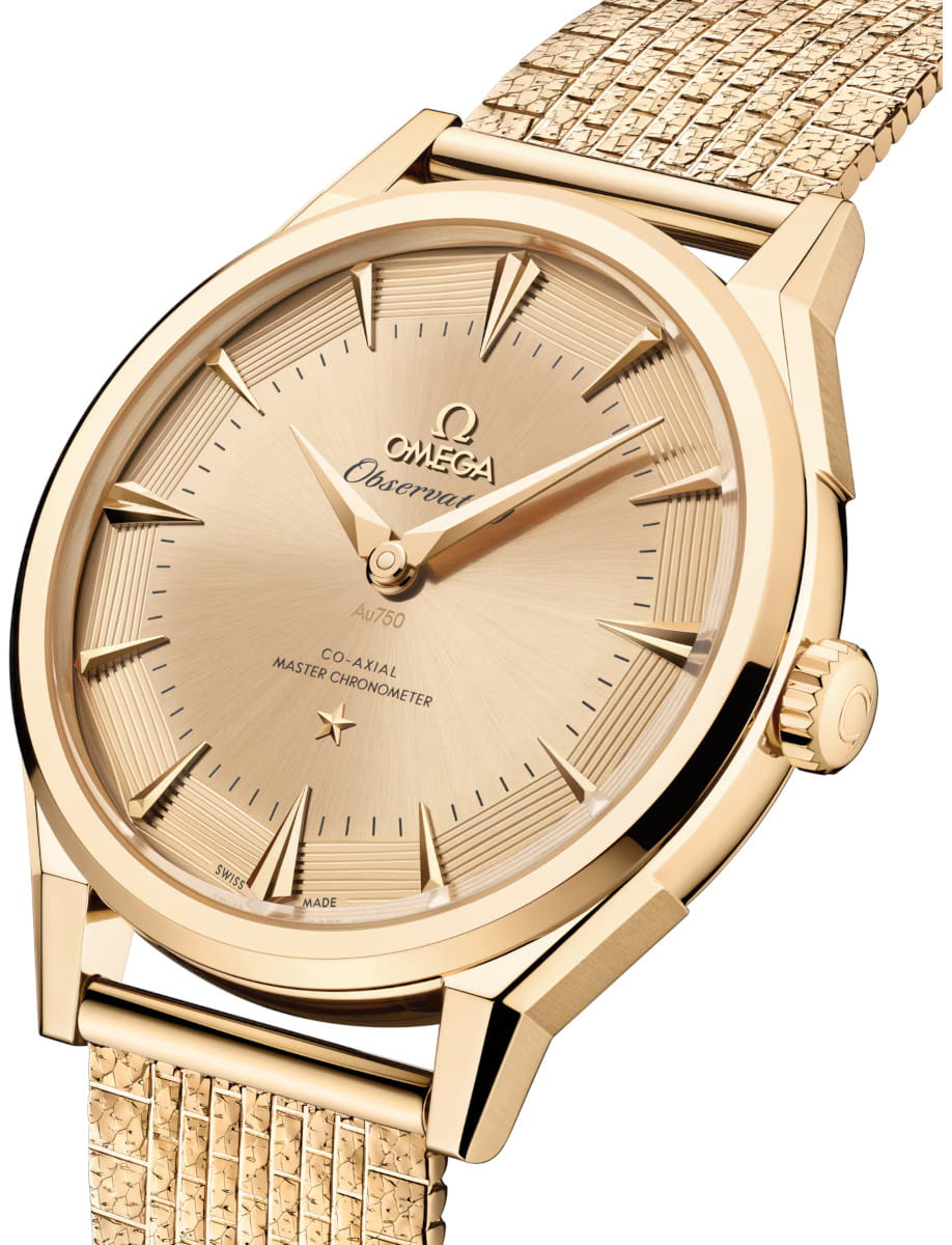 Side view of Constellation Observatory wristwatch with Moonshine™ gold case, dial and bracelet