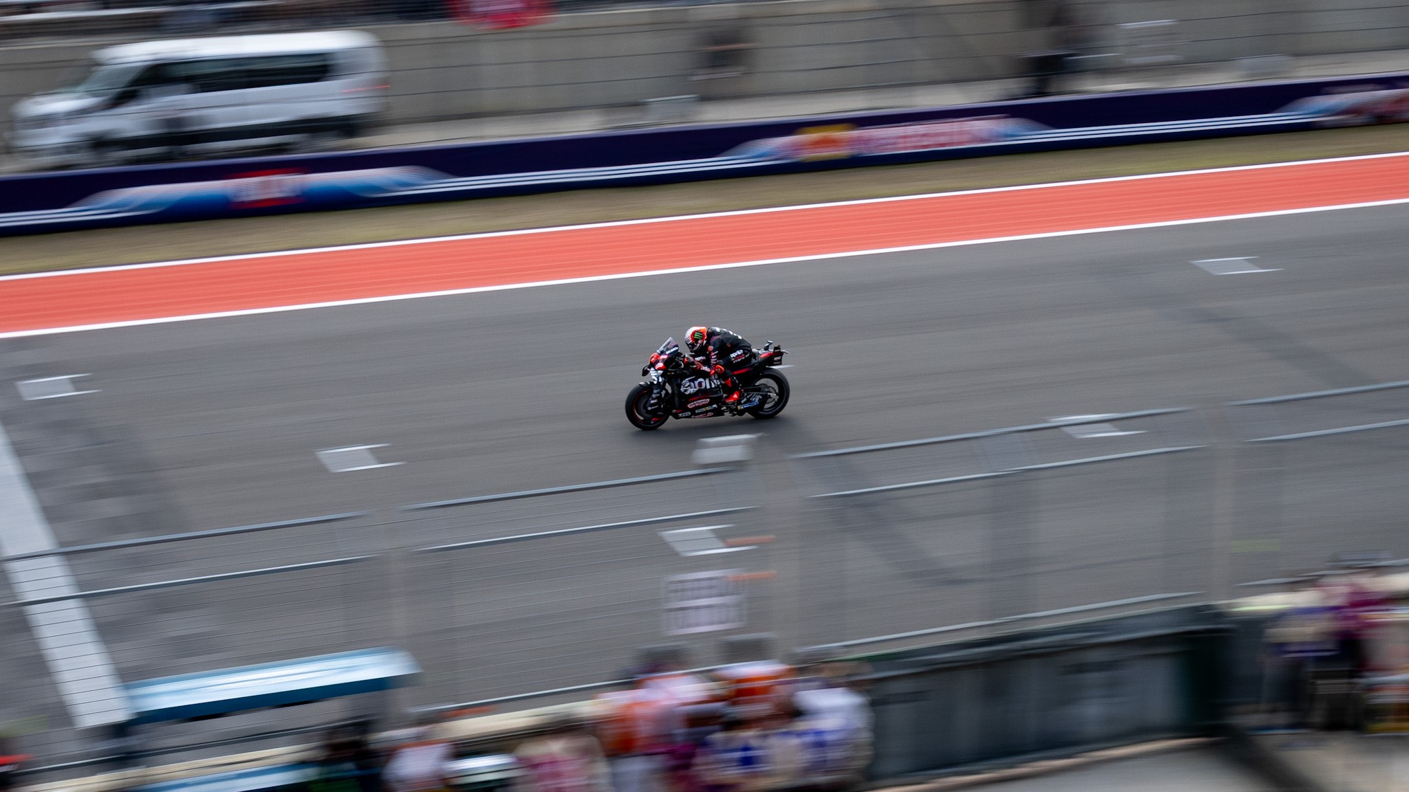 Mortcycle racing on track at COTA