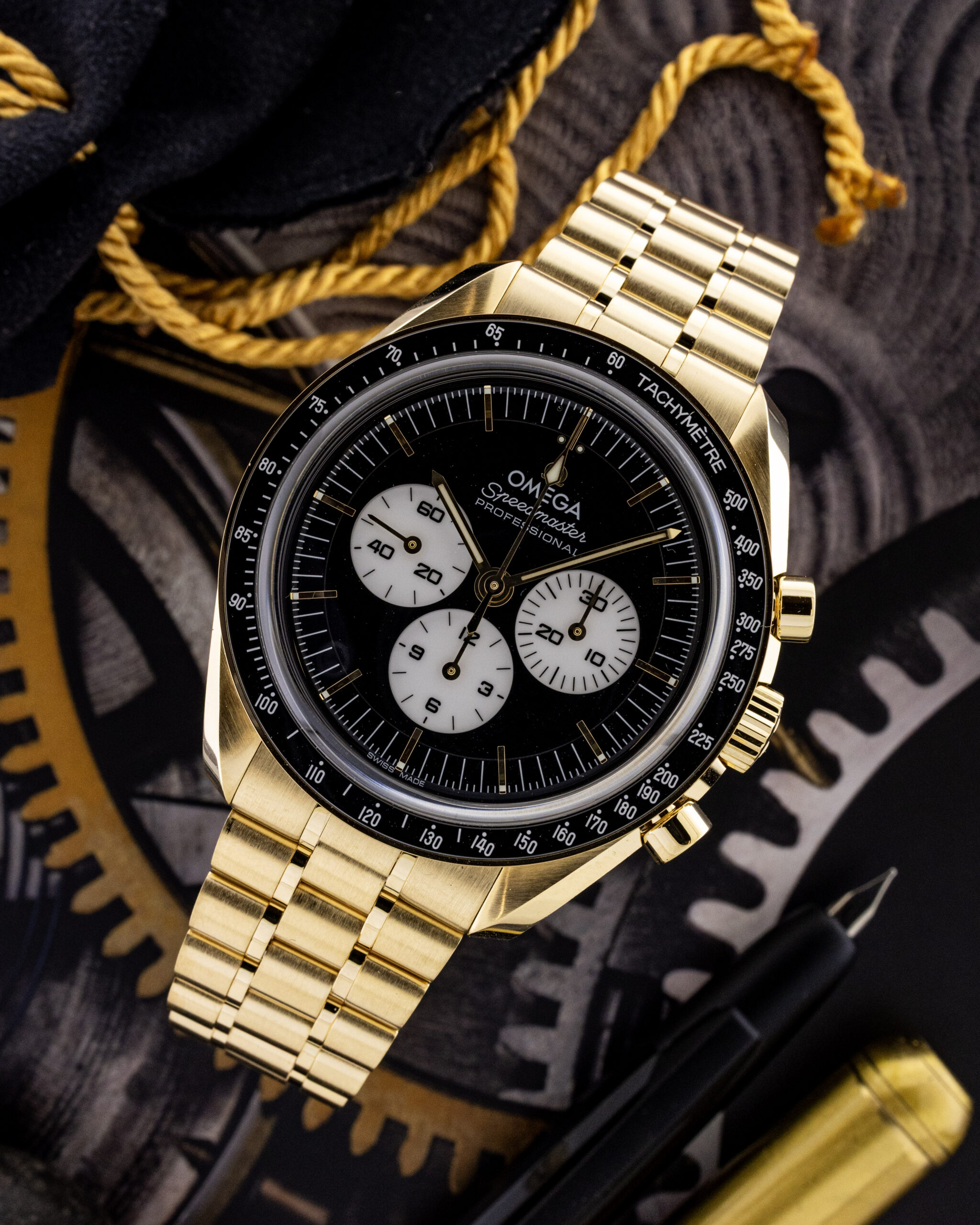 OMEGA SPEEDMASTER MOONWATCH PROFESSIONAL