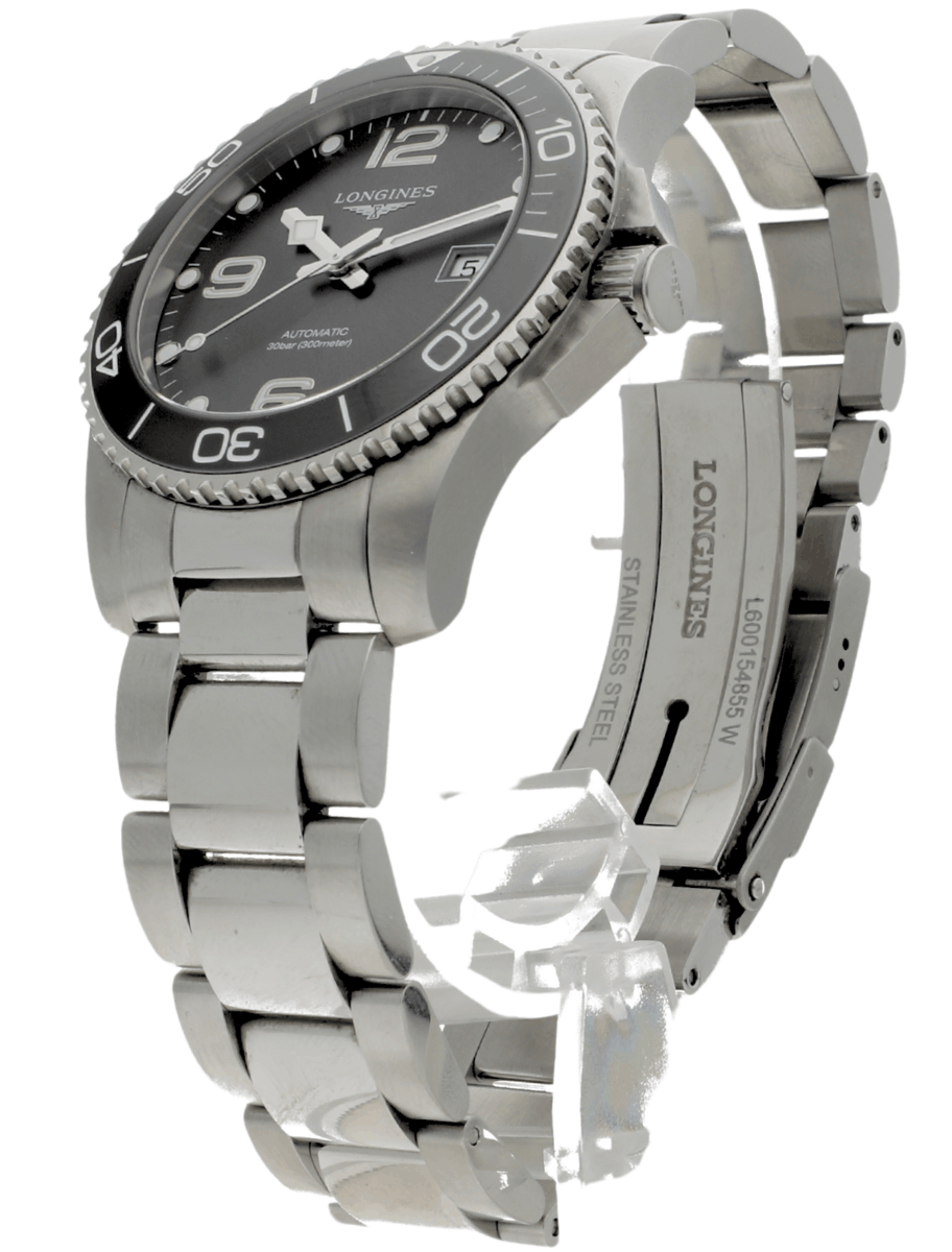 Front left view of Pre-owned Longines Hydroconquest wristwatch with stainless steel case and bracelet, and sunray grey dial.