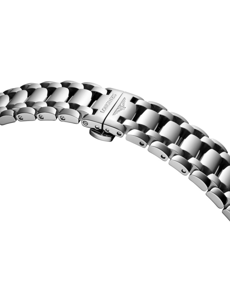 Close view of stainless steel bracelet of Longines PrimaLuna wristwatch.