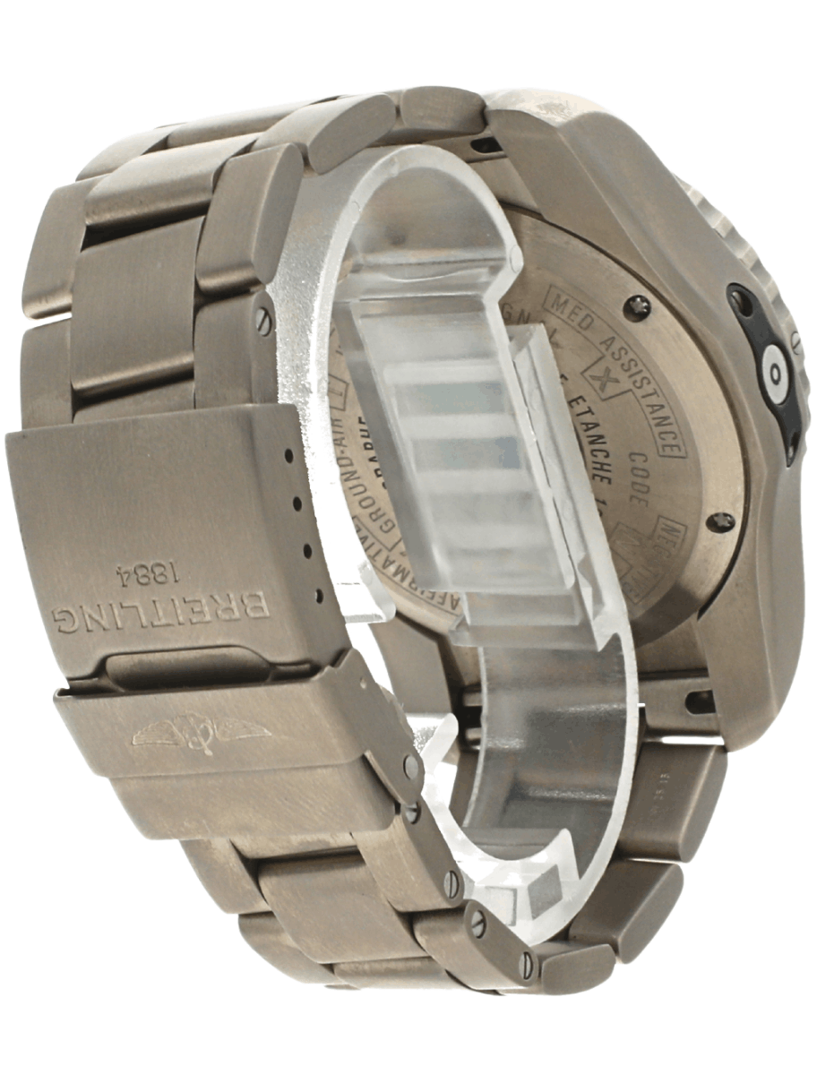 Stainless steel wristwatch with a metal bracelet.