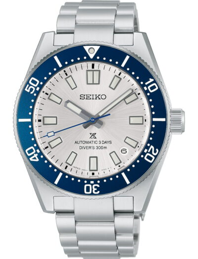Seiko wristwatch with stainless steel case and bracelet and silver white dial