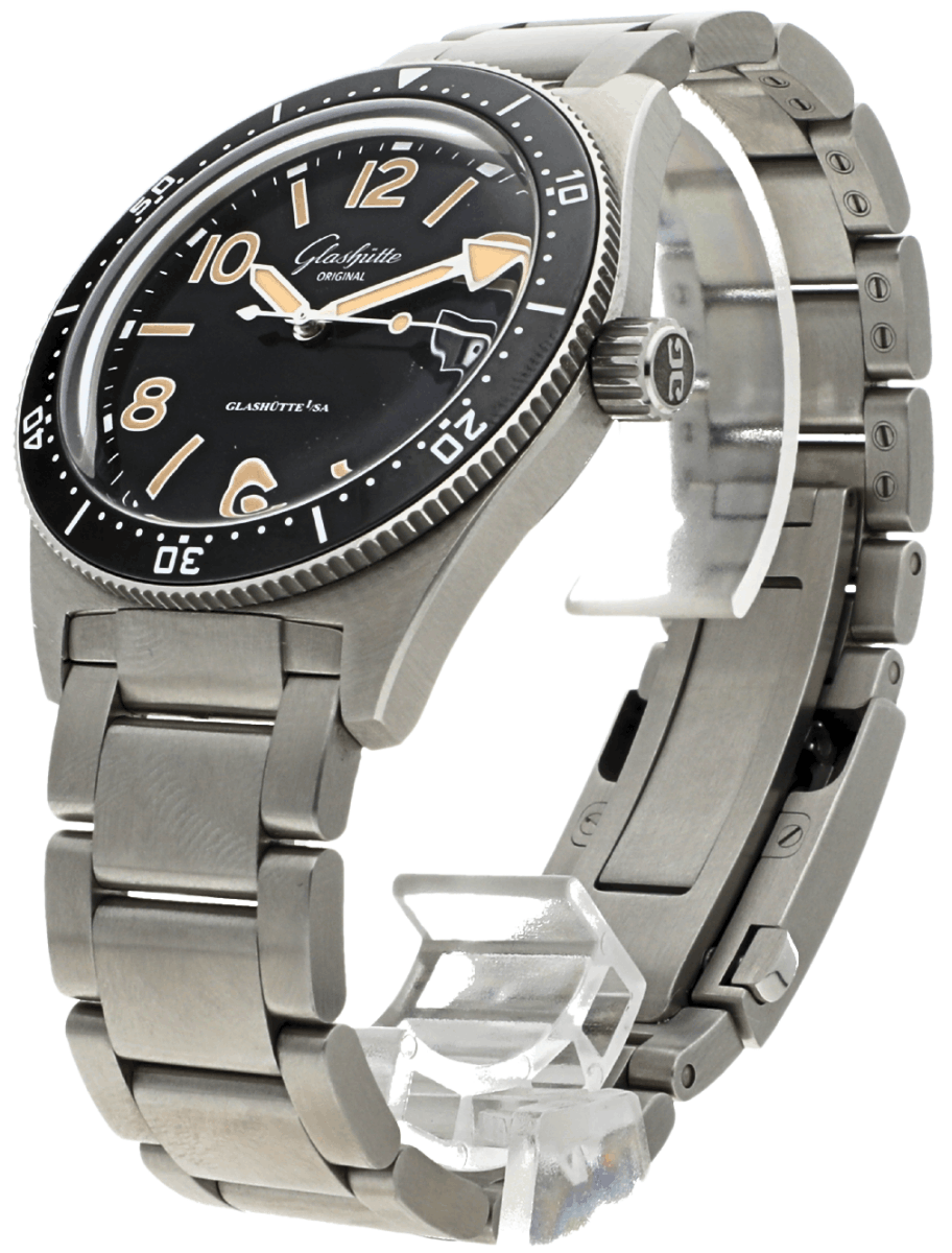 Side view of pre-owned Glashütte Original diver watch with black dial, stainless steel case and bracelet.